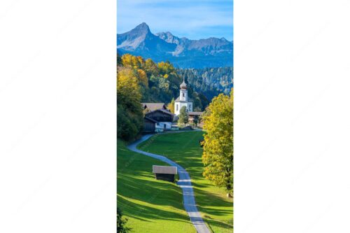 Kirche St. Anna in Wamberg mit Daniel im Hintergrund - Anna und Daniel - Seitenverhältnis 1:2 - Kirche in Wamberg - weitere Infos unter https://www.kriner-weiermann.de