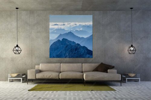 Blick von der Zugspitze über Jubiläumsgrat nach Osten in das Karwendelgebirge - Fernweh - Größe ca. 160x160cm, Seitenverhältnis 1:1 - Zugspitzpanorama - weitere Infos unter https://www.kriner-weiermann.de