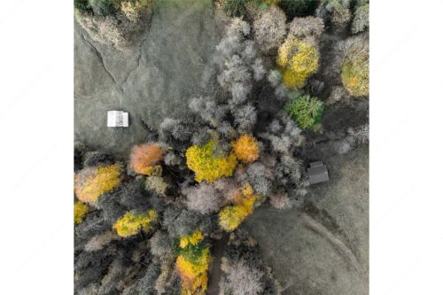 Bergmischwald mit Wiesmahd im Werdenfelser Land - Gsunds Verhältnis - Seitenverhältnis 1:1 - Herbst-Wald von Oben - weitere Infos unter https://www.kriner-weiermann.de