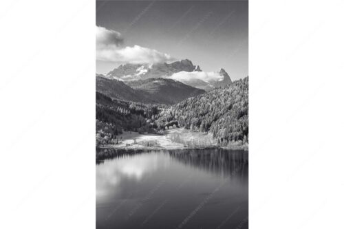 Erster Schnee am Barmsee mit Blick zum Zugspitzmassiv - Hinterm Barmsee - Seitenverhältnis 2:3 - Alpspitze Zugspitze und Waxenstein - weitere Infos unter https://www.kriner-weiermann.de