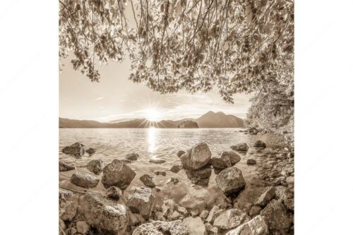 Blick über den Walchensee mit Insel Sassau zum Sonnenuntergang im Estergebirge - Fenster zum See - Seitenverhältnis 1:1 - Walchensee Insel Sassau mit Estergebirge - weitere Infos unter https://www.kriner-weiermann.de