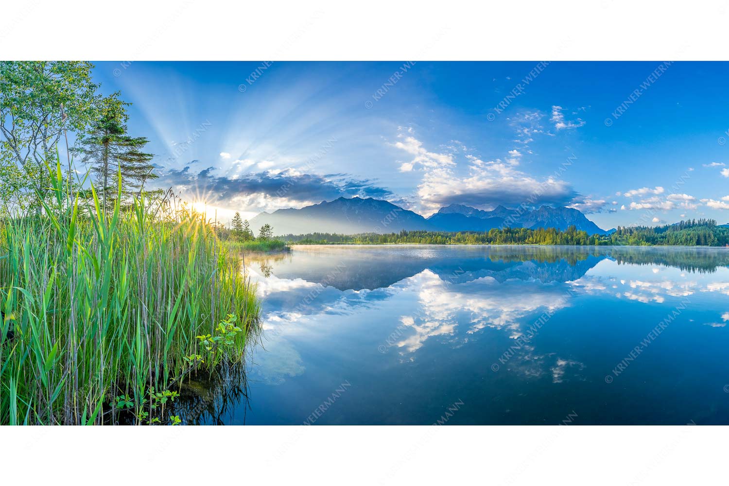 Sonnenaufgang am Barmsee mit Blick zum Karwendel und Wettersteingebirge - Utopia II - Seitenverhältnis 2:1 - Sonnenaufgang am Barmsee - weitere Infos unter https://www.kriner-weiermann.de