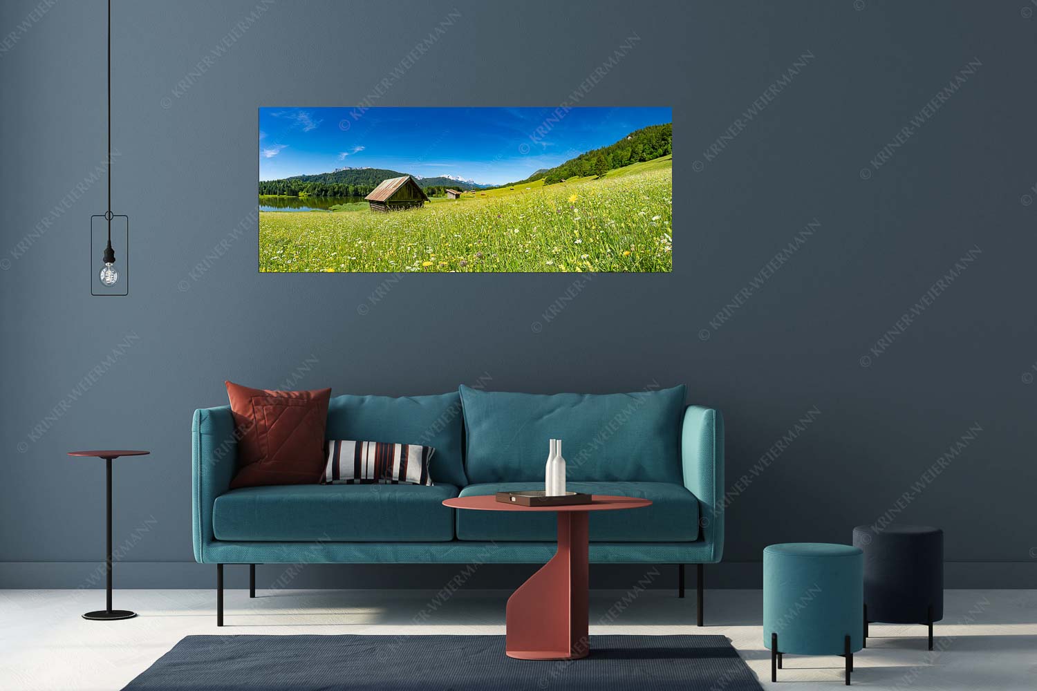 Blick über Blumenwiese am Geroldsee zum Zugspitzmassiv im Wetterstein - Wiesmahd am Geroldsee II - Größe ca. 175x70cm, Seitenverhältnis 2,5:1 - Blumenwiese mit Zugspitze - weitere Infos unter https://www.kriner-weiermann.de